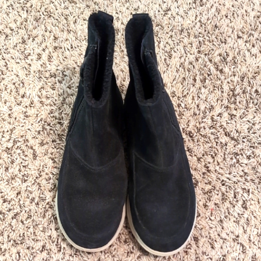 Sorel Black Suede Zipper Boots